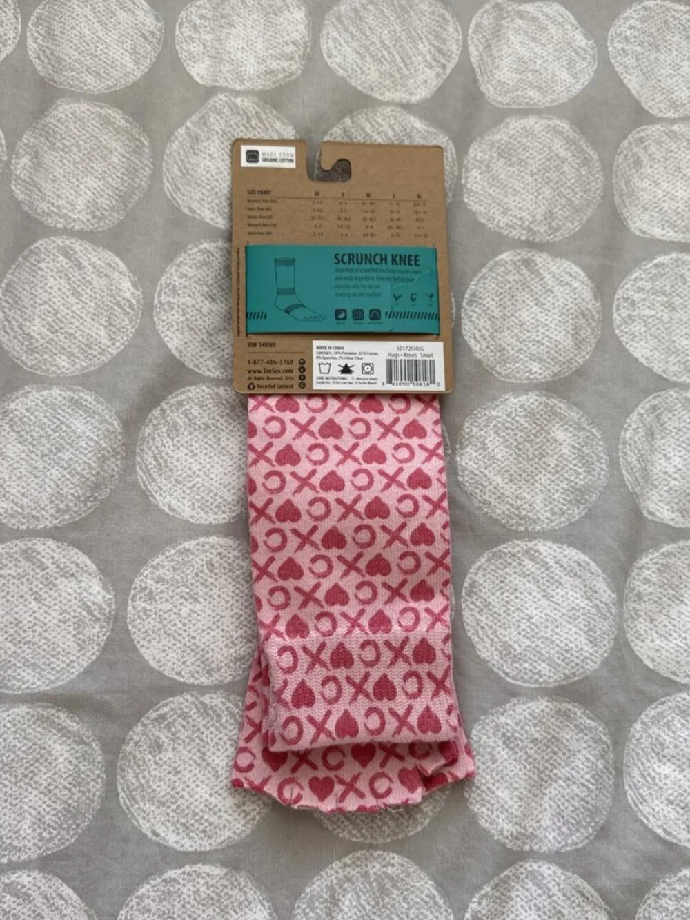 NWT Toesox Scrunch Knee High Half Toe Grip Socks Hugs + Kisses Sz Small